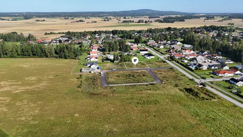 Land / plot