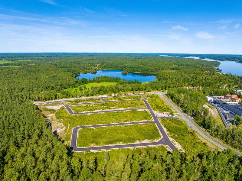 Land / plot