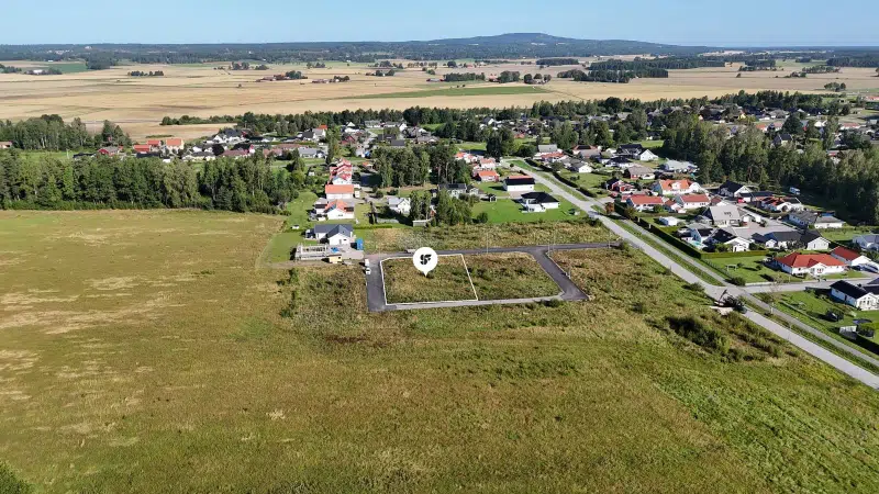 Land / plot