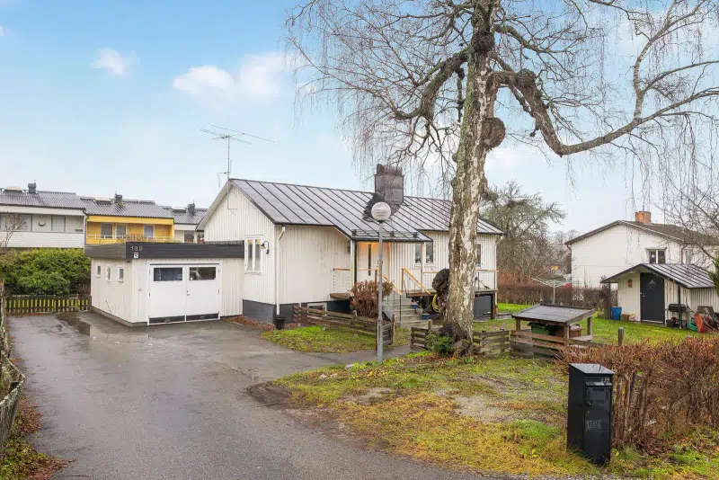 House, 3 rooms, 99 m² in Upplands Väsby