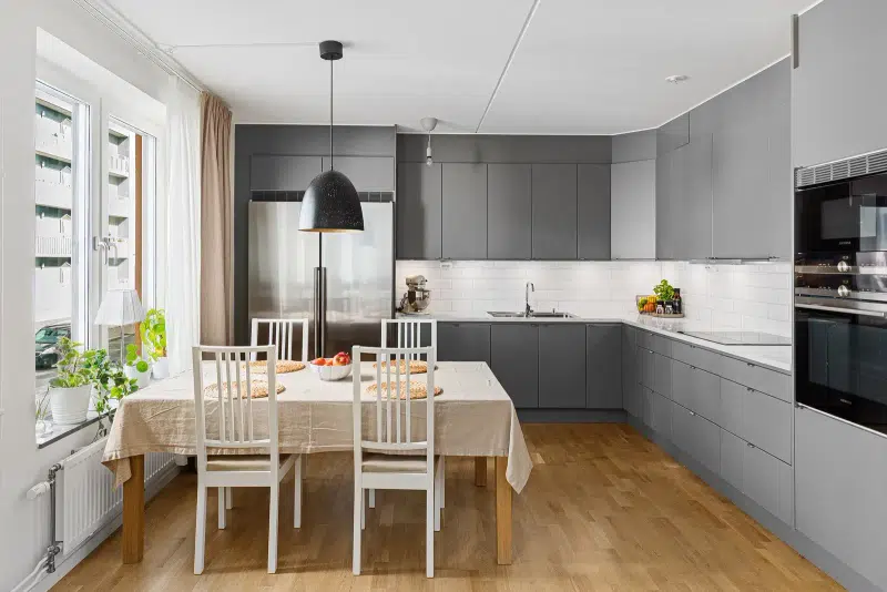 Lägenhet, 4 rum, 100 m² i Järfälla