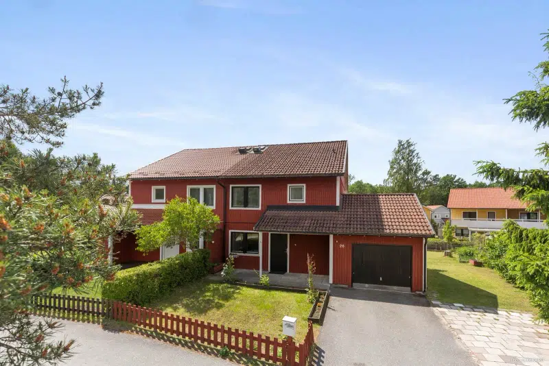 House, 5 rooms, 122 m² in Haninge