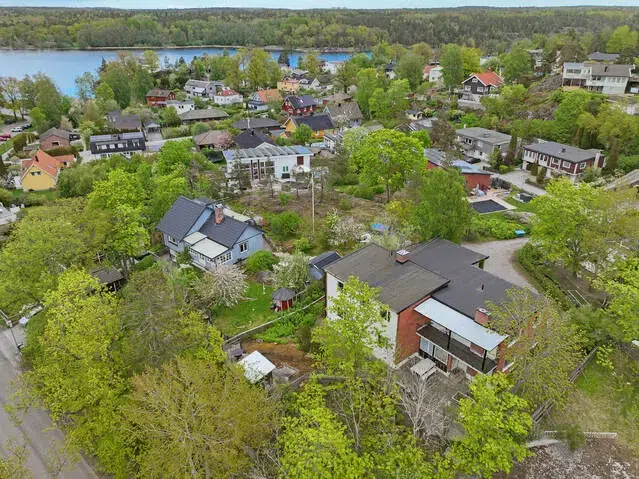 Villa, 10 rum, 205 m² i Trångsund