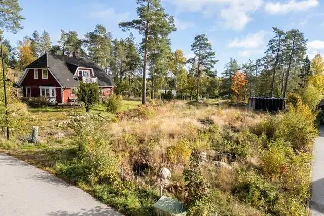 Land / plot, 804 m² in Järfälla