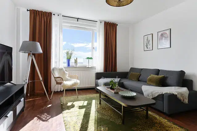 Lägenhet, 1 rum, 36 m² i Farsta