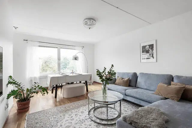 Apartment, 2 rooms, 58 m² in Vällingby
