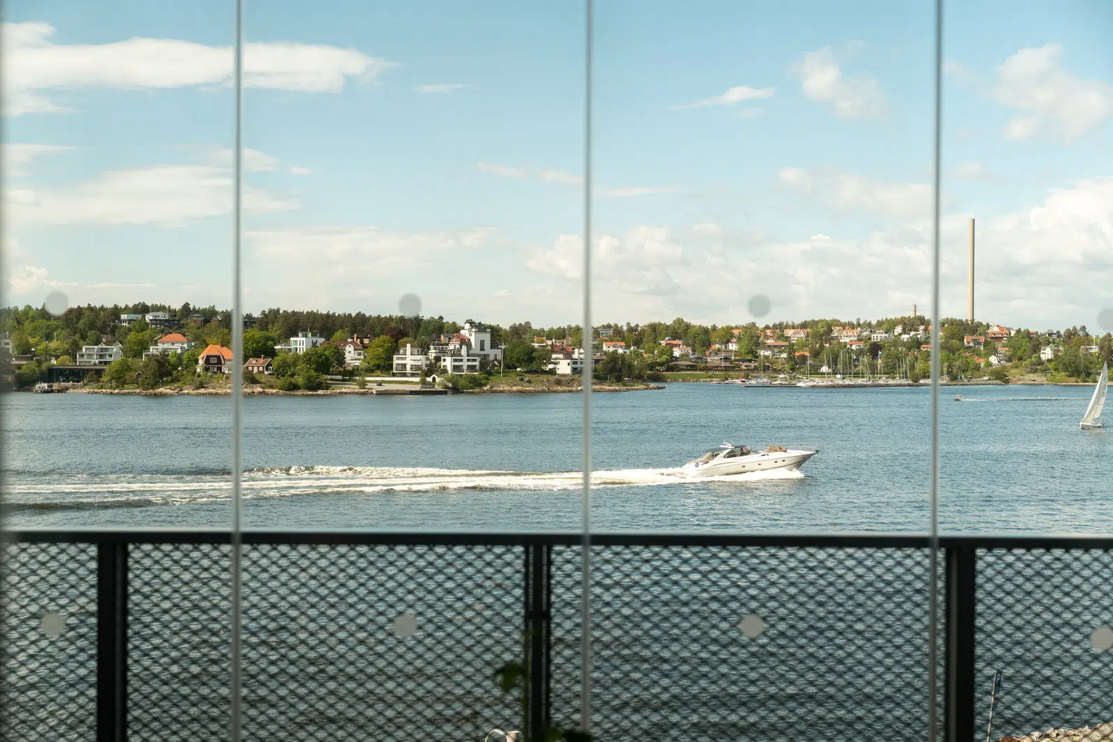 Bild 1 av 21 på Telegrafvägen 32
