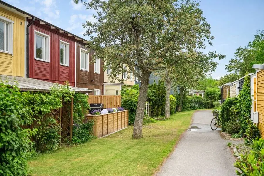 Bild 1 av 21 på Snörpvadsgatan 17