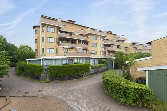 Bild 1 av 1 på Frivägen 5