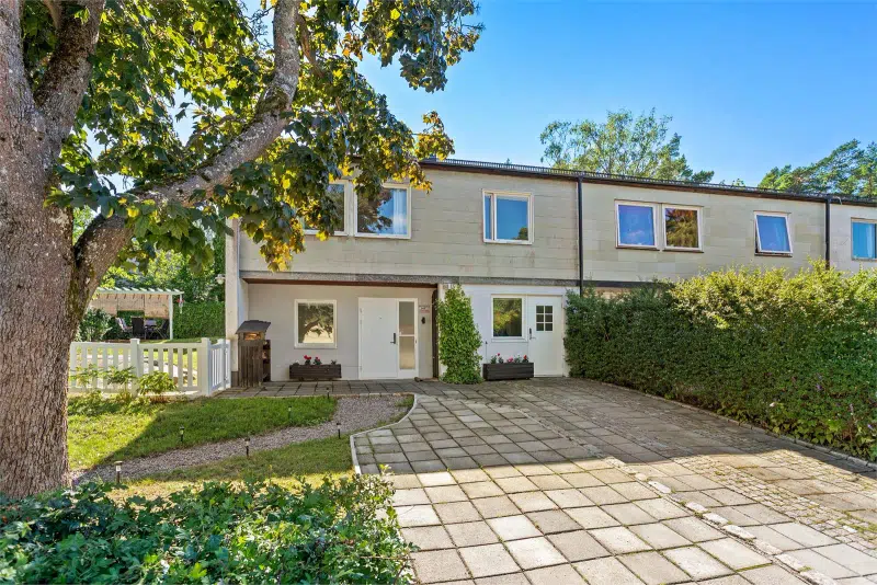 Villa, 6 rum, 122 m²