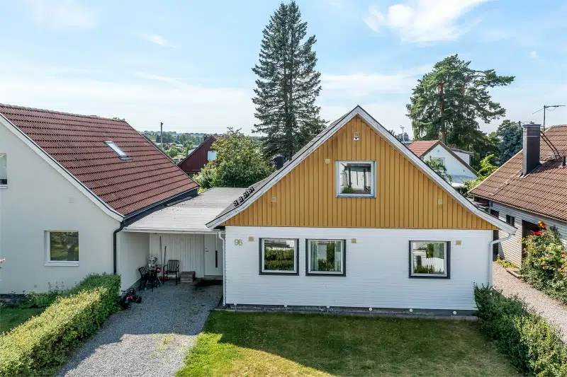 Villa, 8 rum, 122 m²