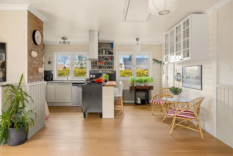 House, 6 rooms, 99 m² in Täby