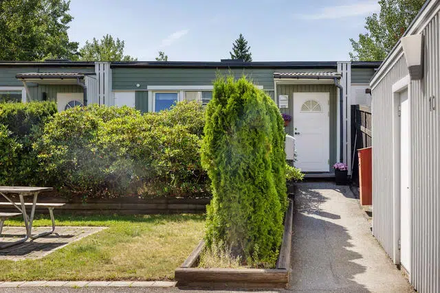 Semi-detached/terraced