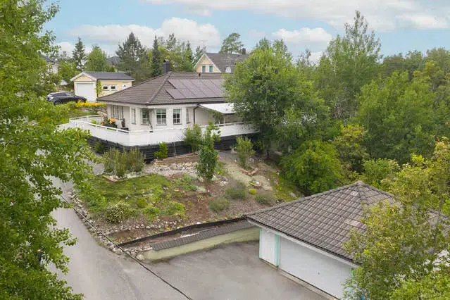House, 5 rooms, 141 m² in Tullinge