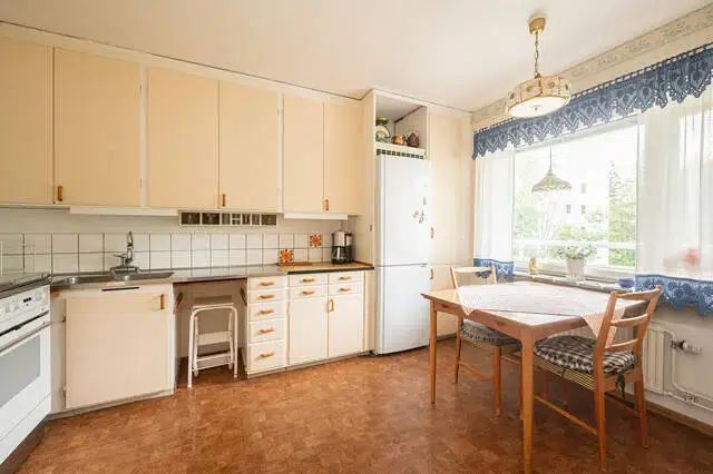 Apartment, 4 rooms, 88 m² in Bandhagen