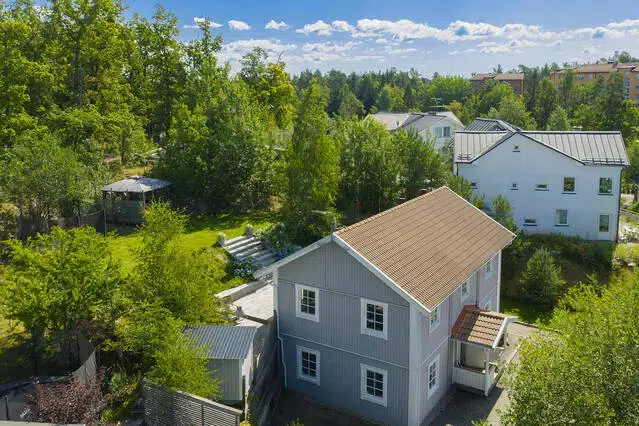 House, 5 rooms, 148 m² in Segeltorp