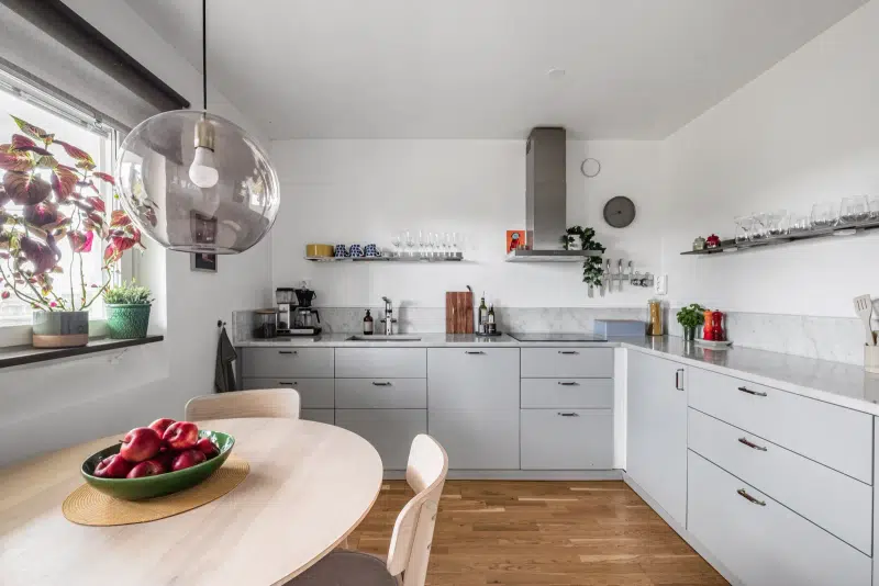 Lägenhet, 2 rum, 71 m² i Stockholm