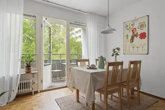Lägenhet, 2 rum, 49 m² i Nacka