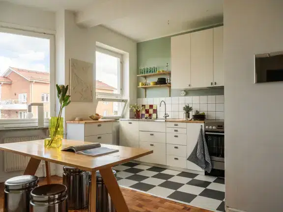 Apartment, 2 rooms, 52 m² in Stockholm