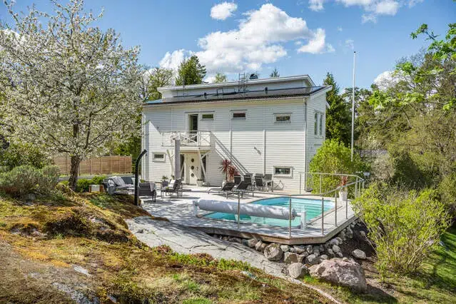 House, 6 rooms, 227 m² in Saltsjö-Boo