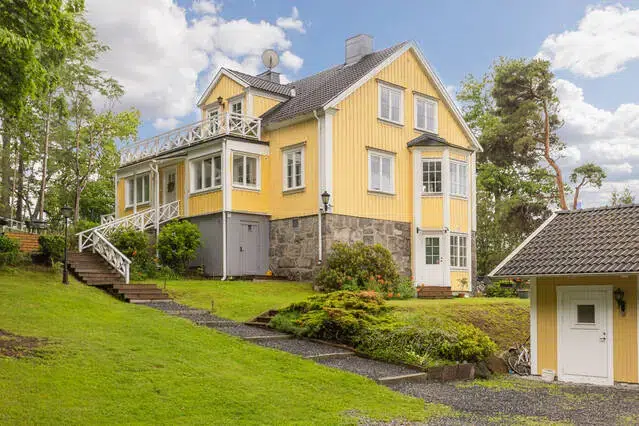House, 7 rooms, 245 m² in Stocksund