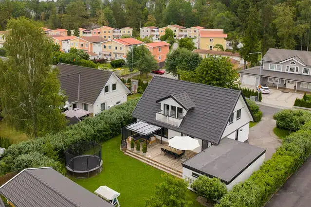 House, 7 rooms, 161 m² in Huddinge