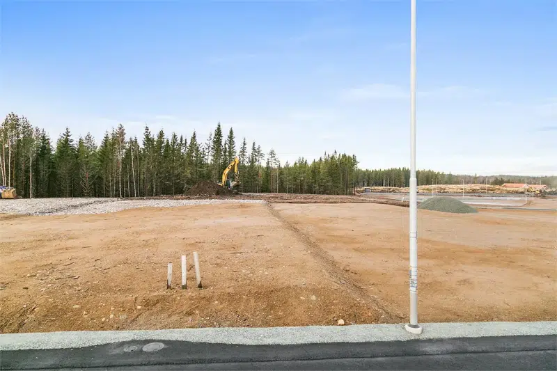 Land / plot