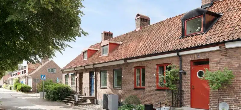 Semi-detached/terraced