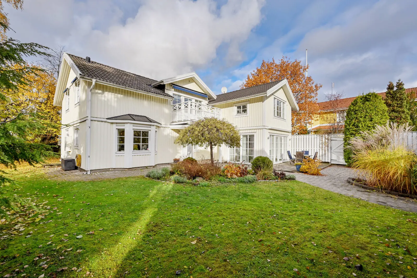Image 1 of 13 of Björkvägen 12B