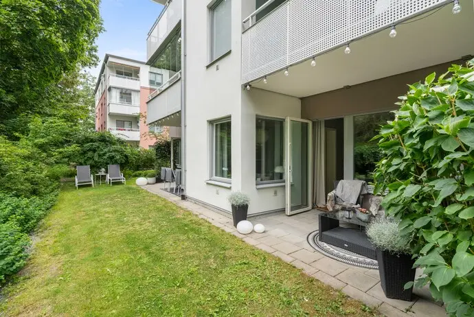 Bild 1 av 1 på Mariaterrassen 1