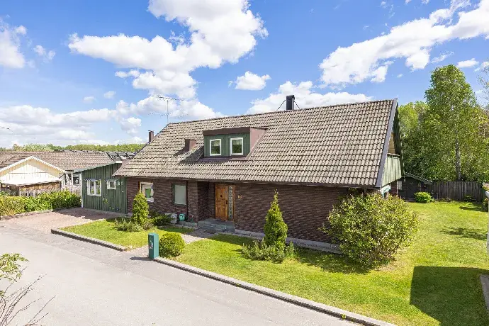 Image 1 of 21 of Skattbondevägen 16