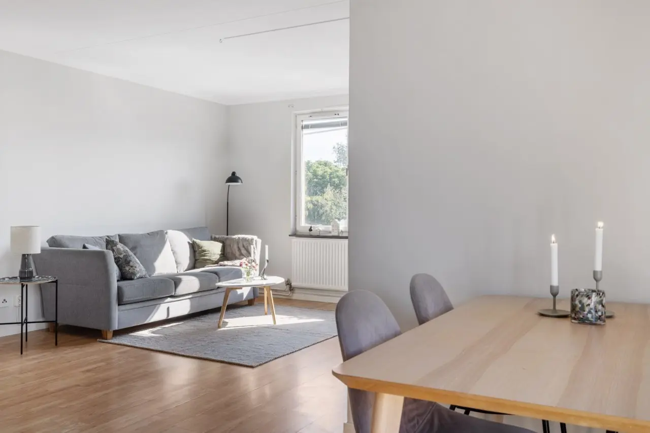Image 1 of 1 of Ormingeringen 30B