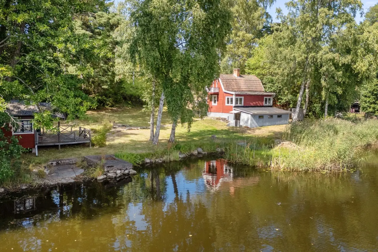 Image 1 of 1 of Götavägen 14