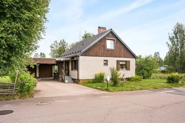 Bild 1 av 1 på Malungshemsvägen