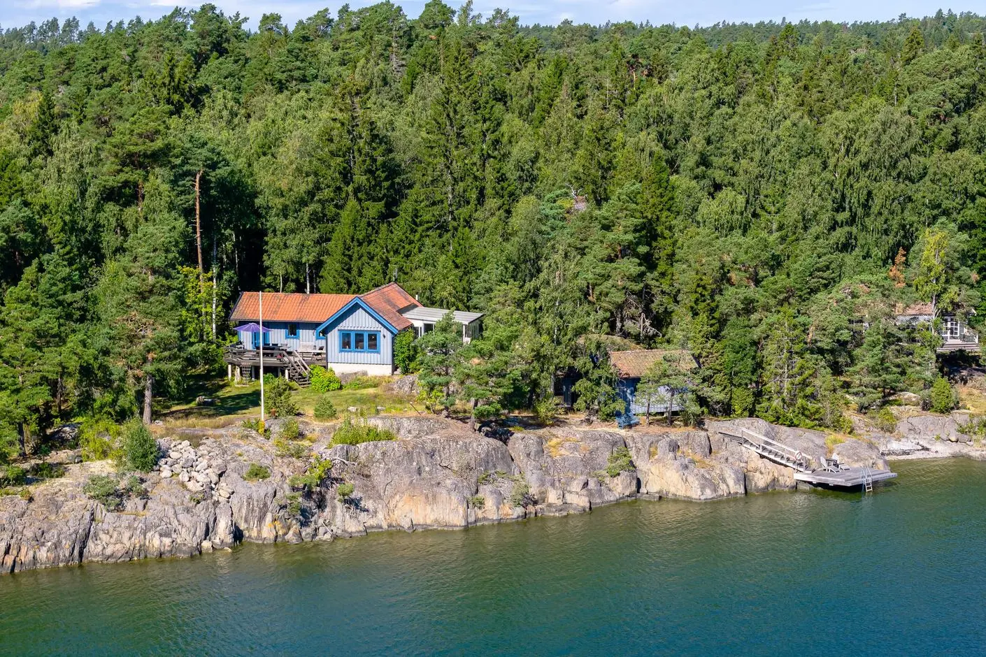 Image 1 of 21 of Marö 15