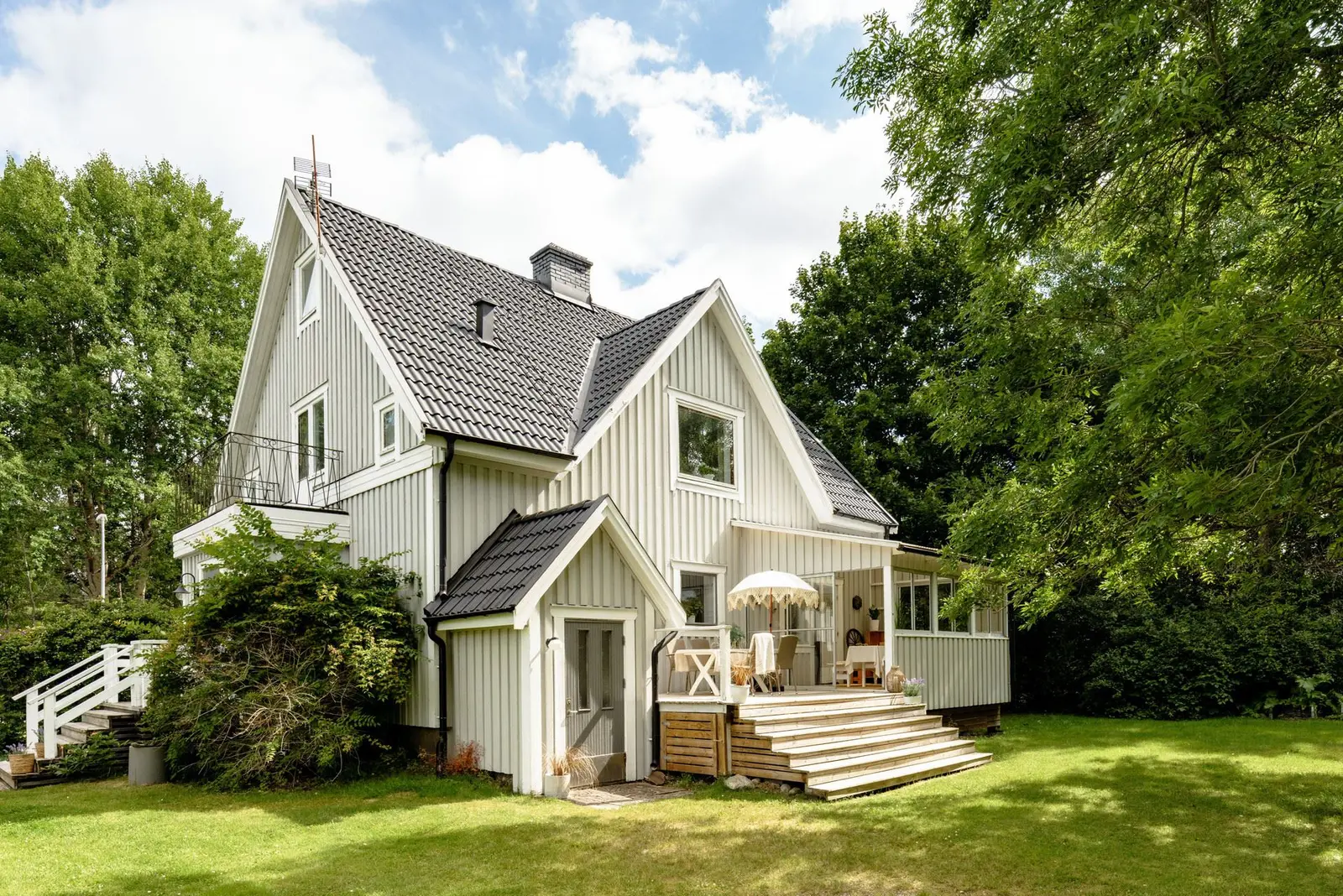 Bild 1 av 1 på Ekevägen 8