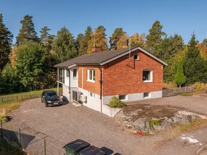 Skiftesvägen 11