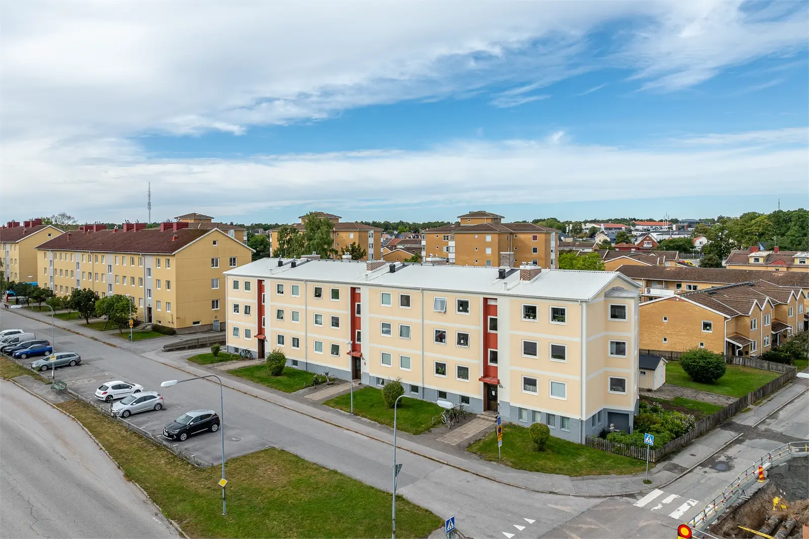 Bild 1 av 6 på Albert Tengers väg 51A