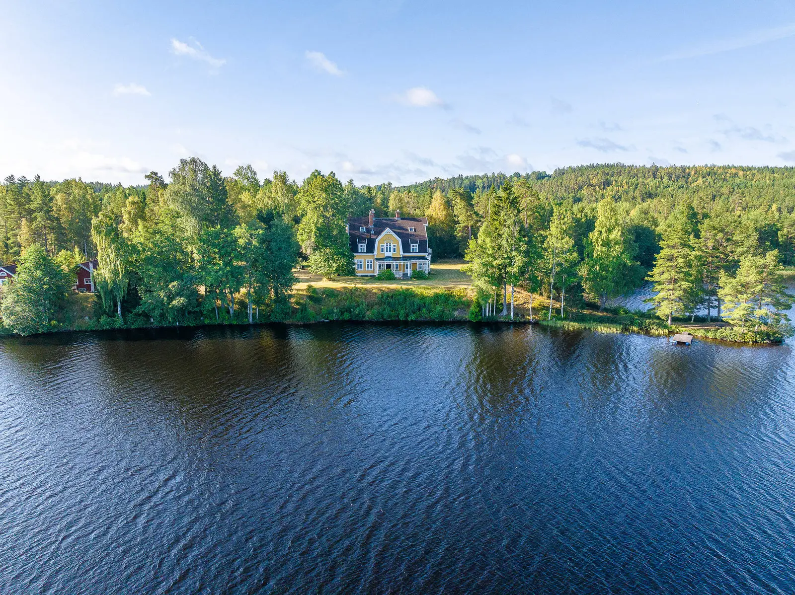 Bild 1 av 21 på Börsebo Villa Almestrand 1