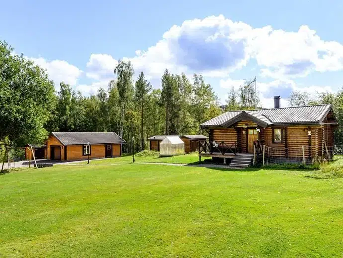 Knektbovägen 4