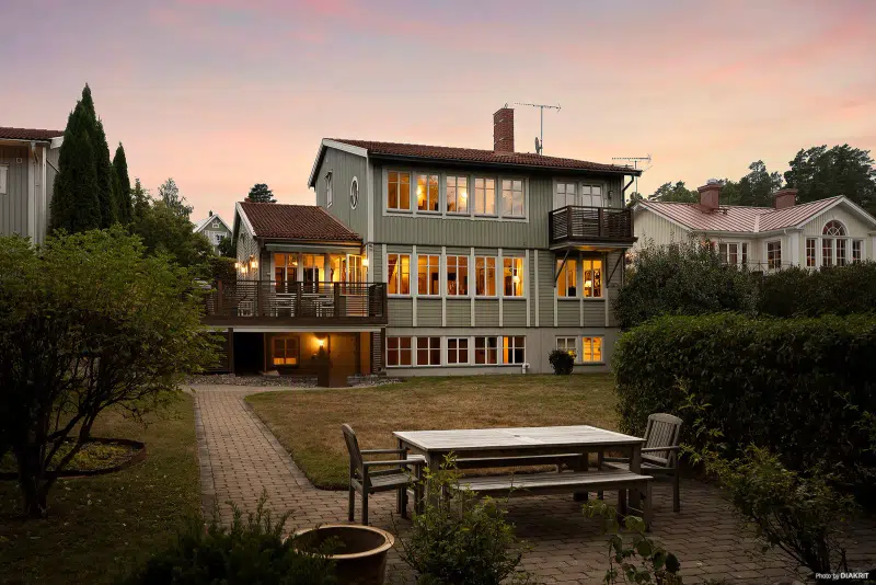 Villa