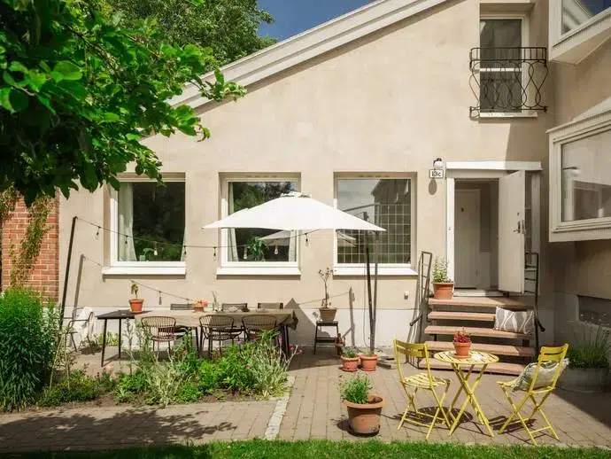 Apartment, 7 rooms, 128 m²