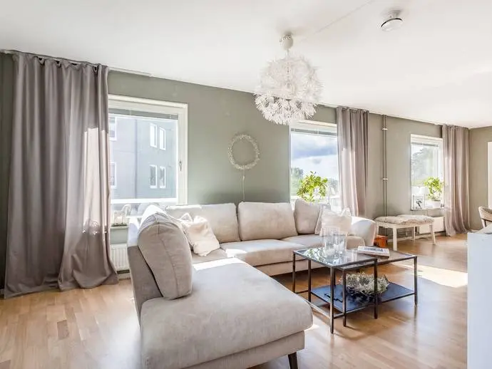 Bild 1 av 20 på Herrgårdsgatan 113