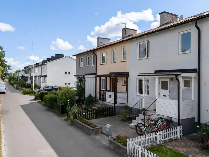 Bild 1 av 20 på Oxhagsgatan 39