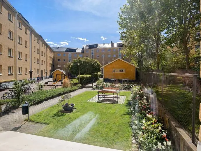 Bild 1 av 20 på Stockholmsvägen 13C