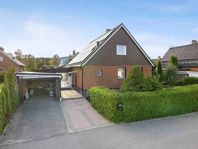 Bild 1 av 20 på Putsaregatan 6