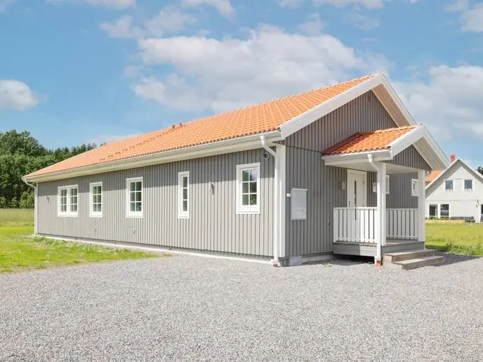 Bild 1 av 20 på Länna ringväg 102