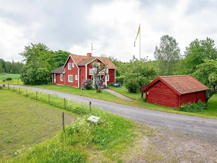 Bild 1 av 20 på Stubbetorp Bigården