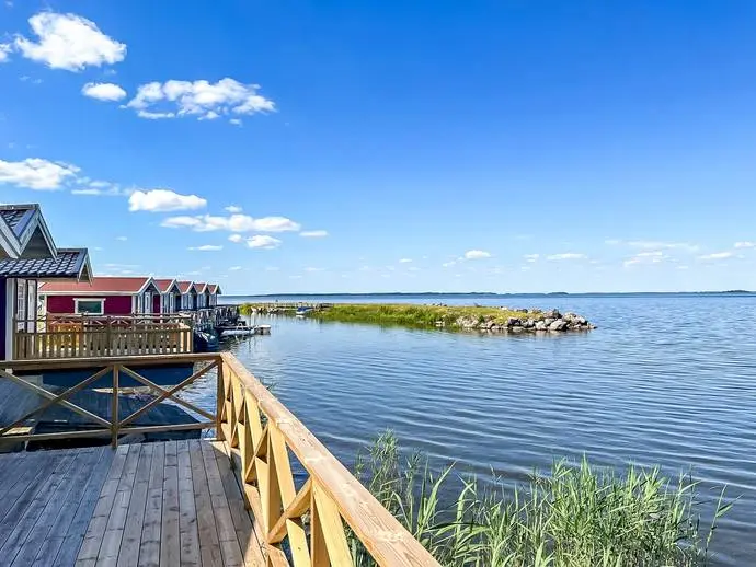 Bild 1 av 9 på Läppe Stenvred Hamn, Sjöbod