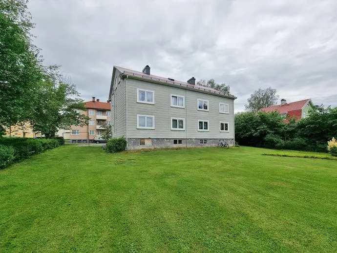 Bild 1 av 15 på Ringvägen 8A-B